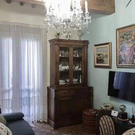 Rugby San Frediano Charming Διαμέρισμα *
